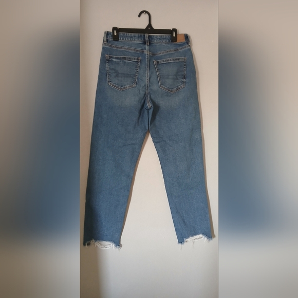 American Eagle Outfitters Women's Distressed Blue Jean Size 8 ,regular Jeans - Picture 2 of 3